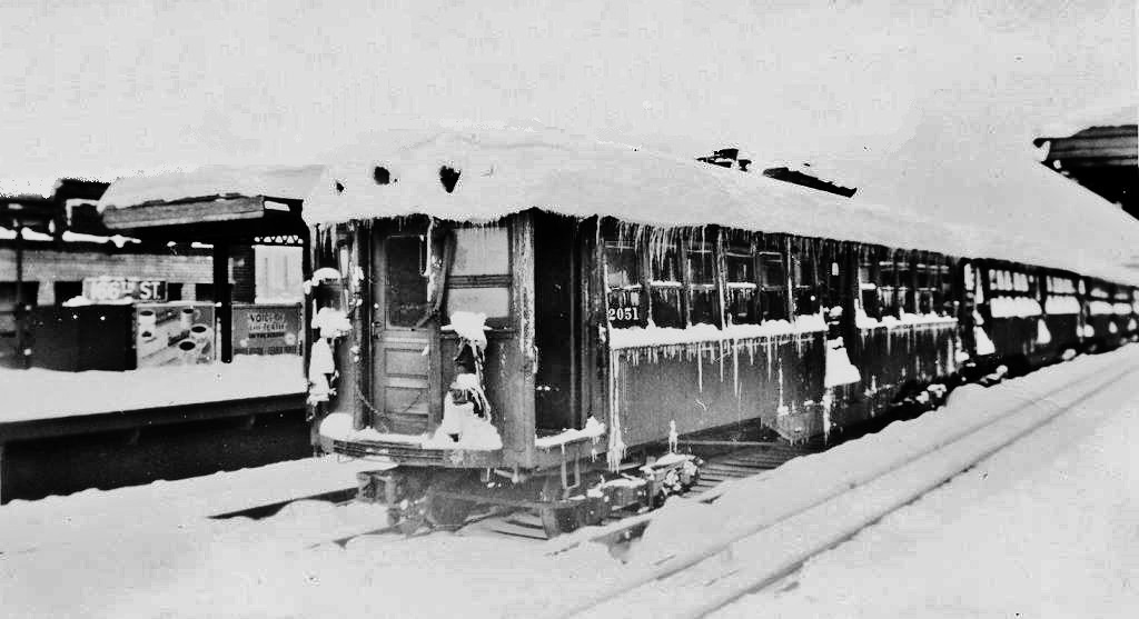 composite car train layup- 3rd Ave El 166St STA- 1947 snow storm.jpg