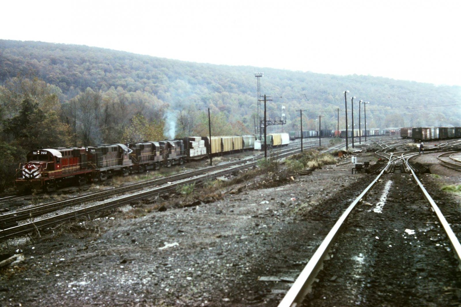 CR 7612 doubling out of the Heavy Side at Allentown 11-1976 - D. Bednar.jpg