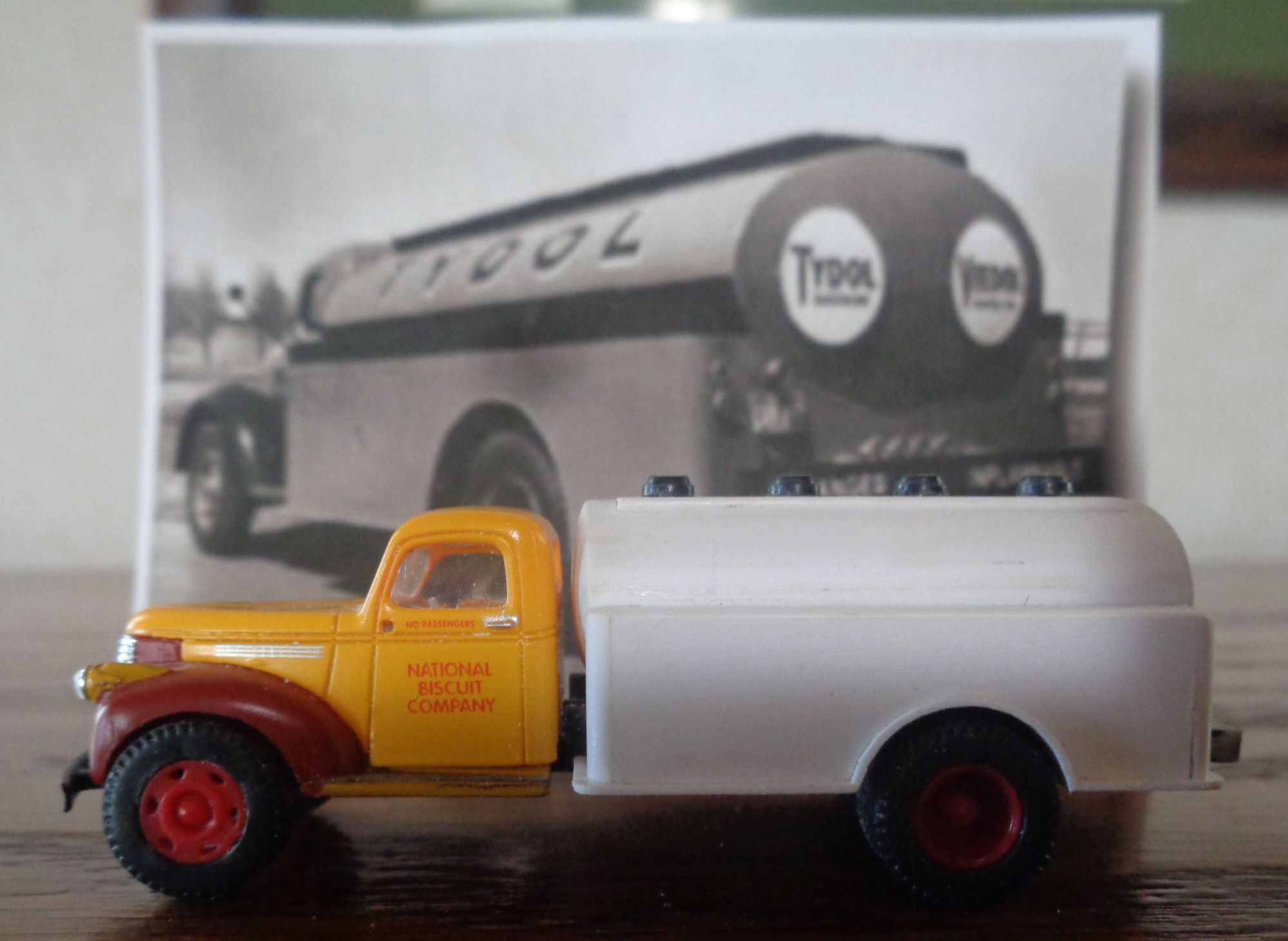 Fuel truck model 3.jpg