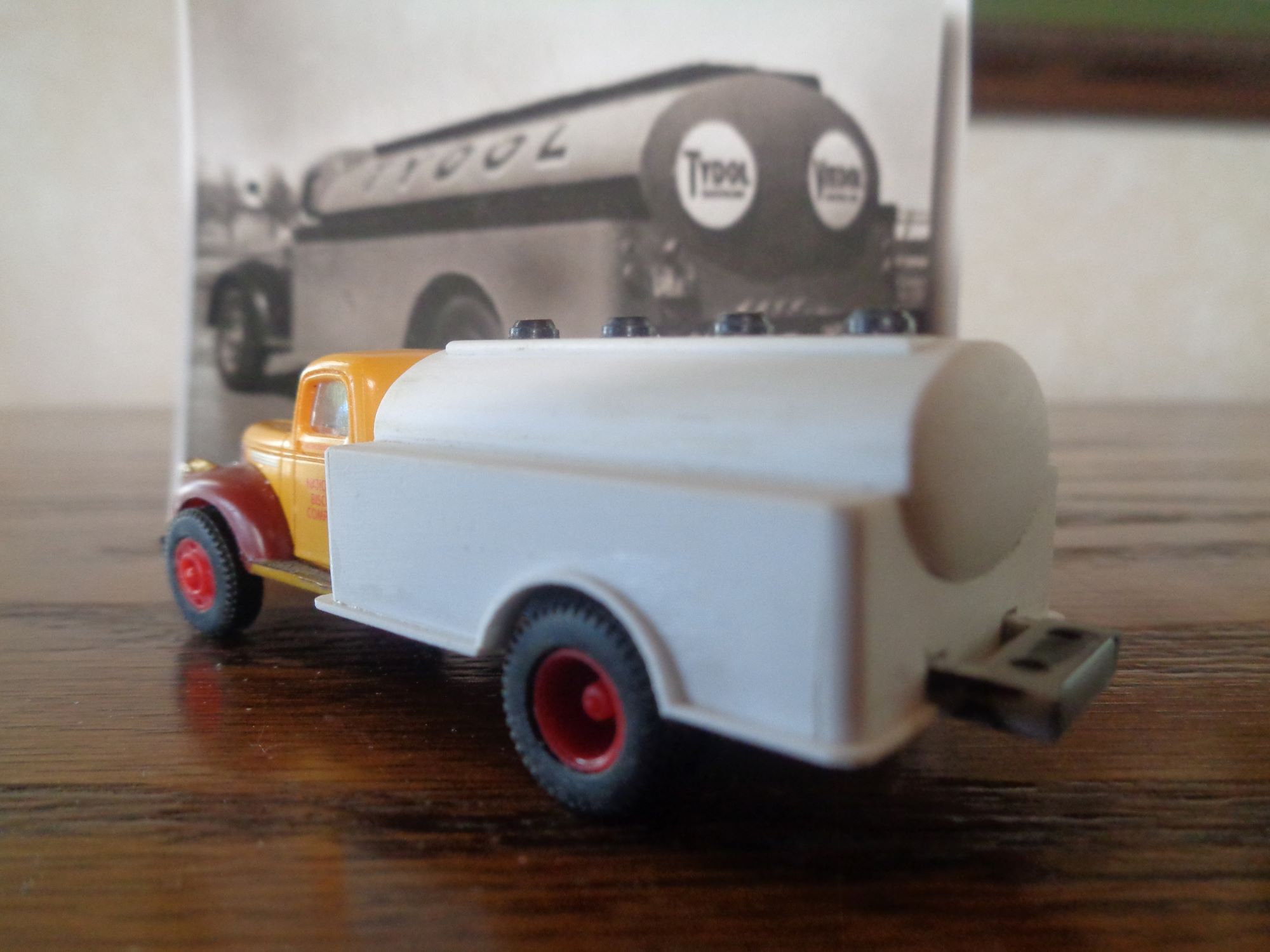 Fuel truck model 6.jpg