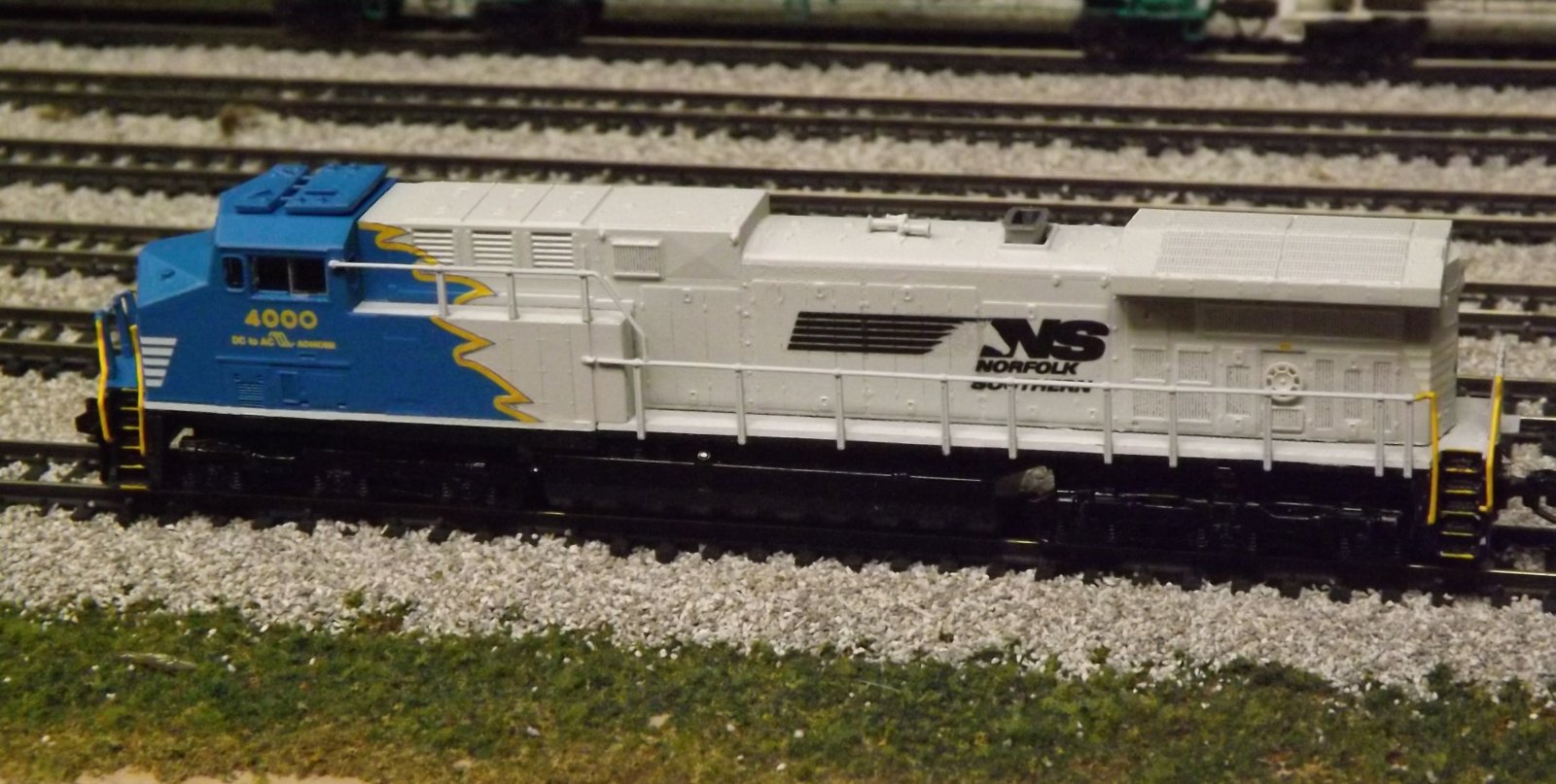 NS4000-1-crop.jpg