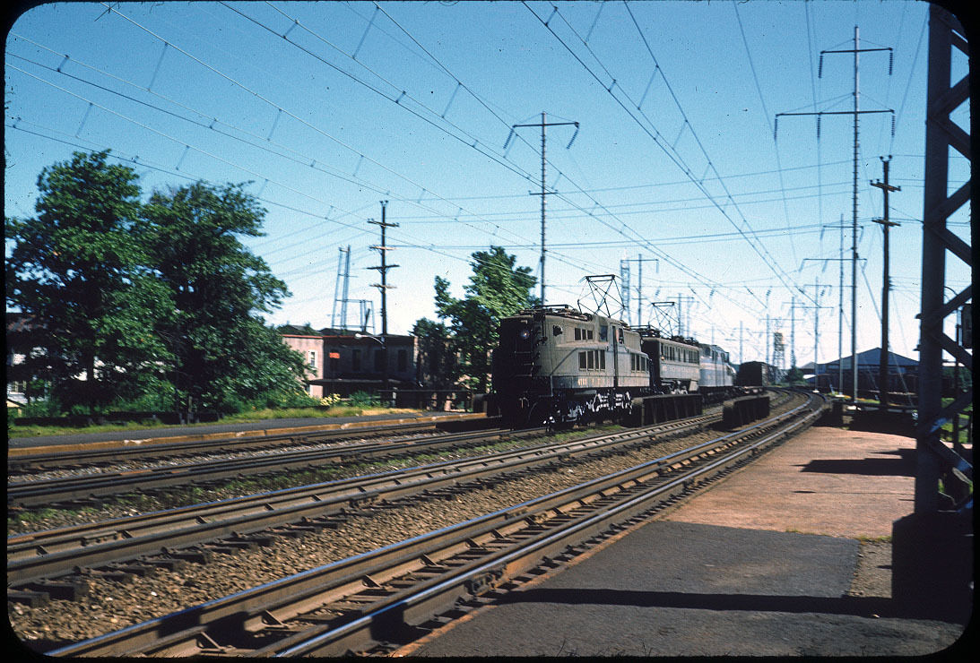 P5s pulling train atEddystone 1958.jpg