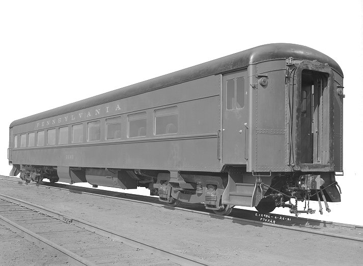 P70far coach - Hagley Museum.jpg