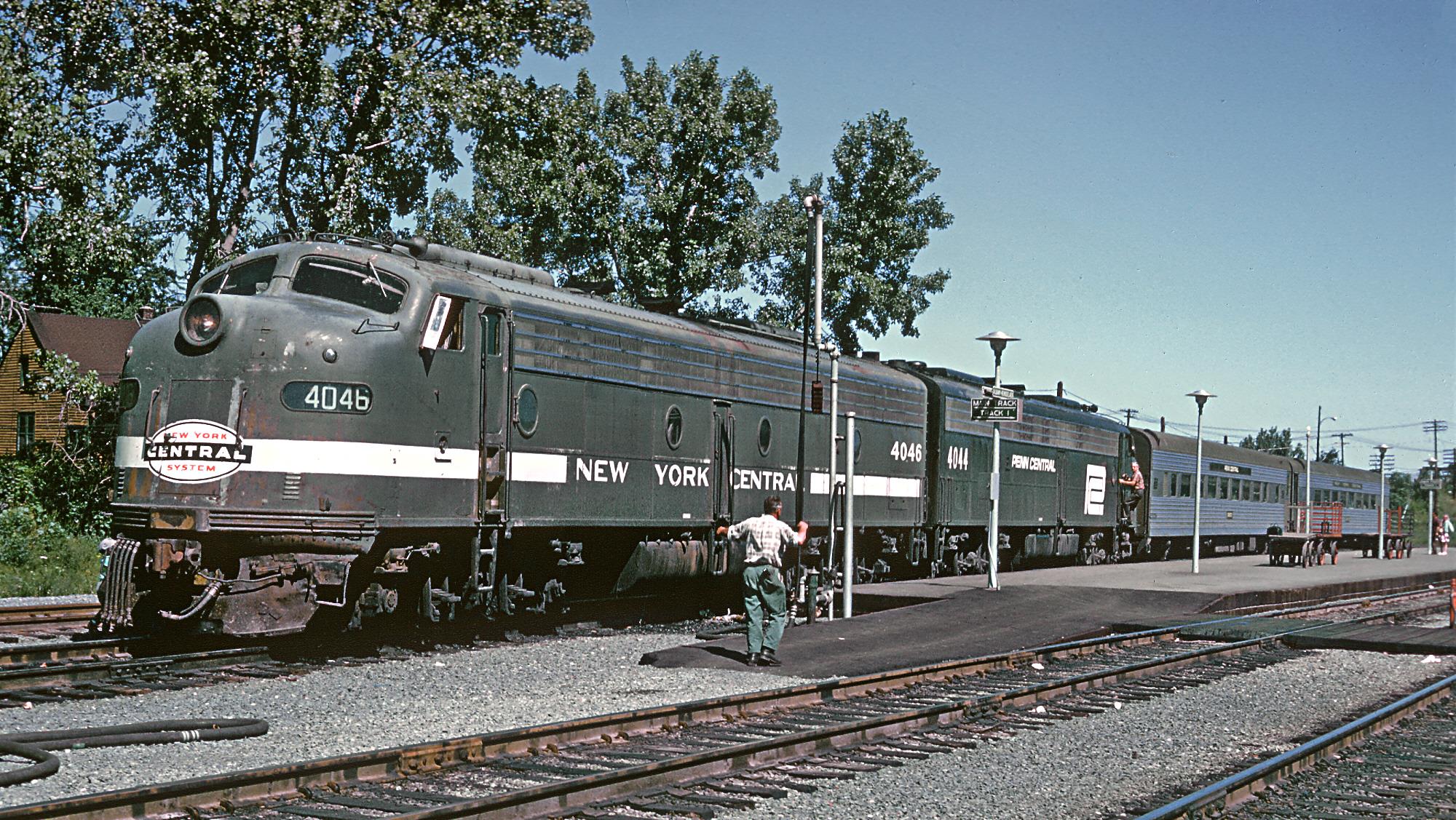 PC Train # 82 @ Albany August 1969.jpg