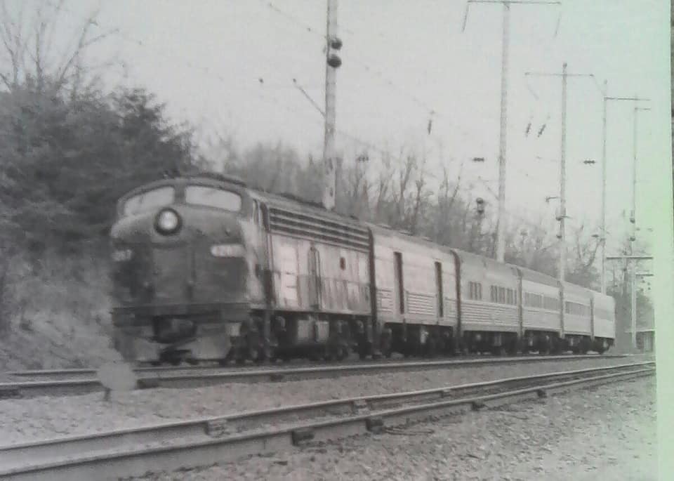 Port Road Passenger Train @ Odenton 1972.jpg