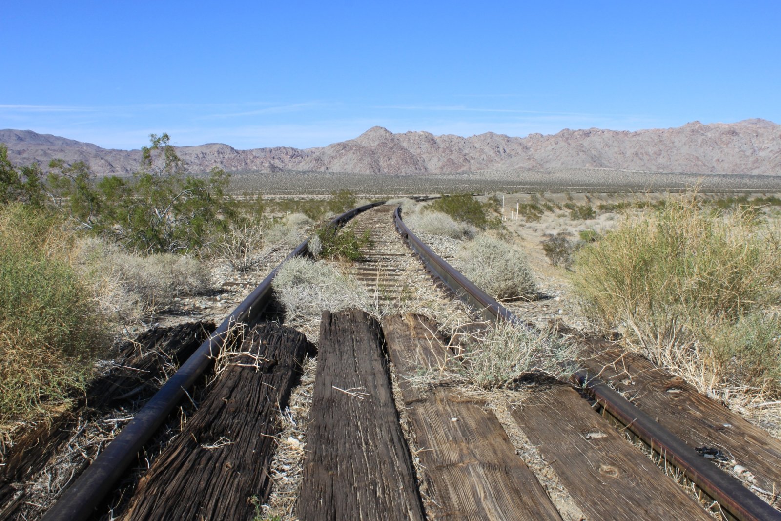 Railroad-Tracks-in-the-Desert-Feb-2012-1.jpg