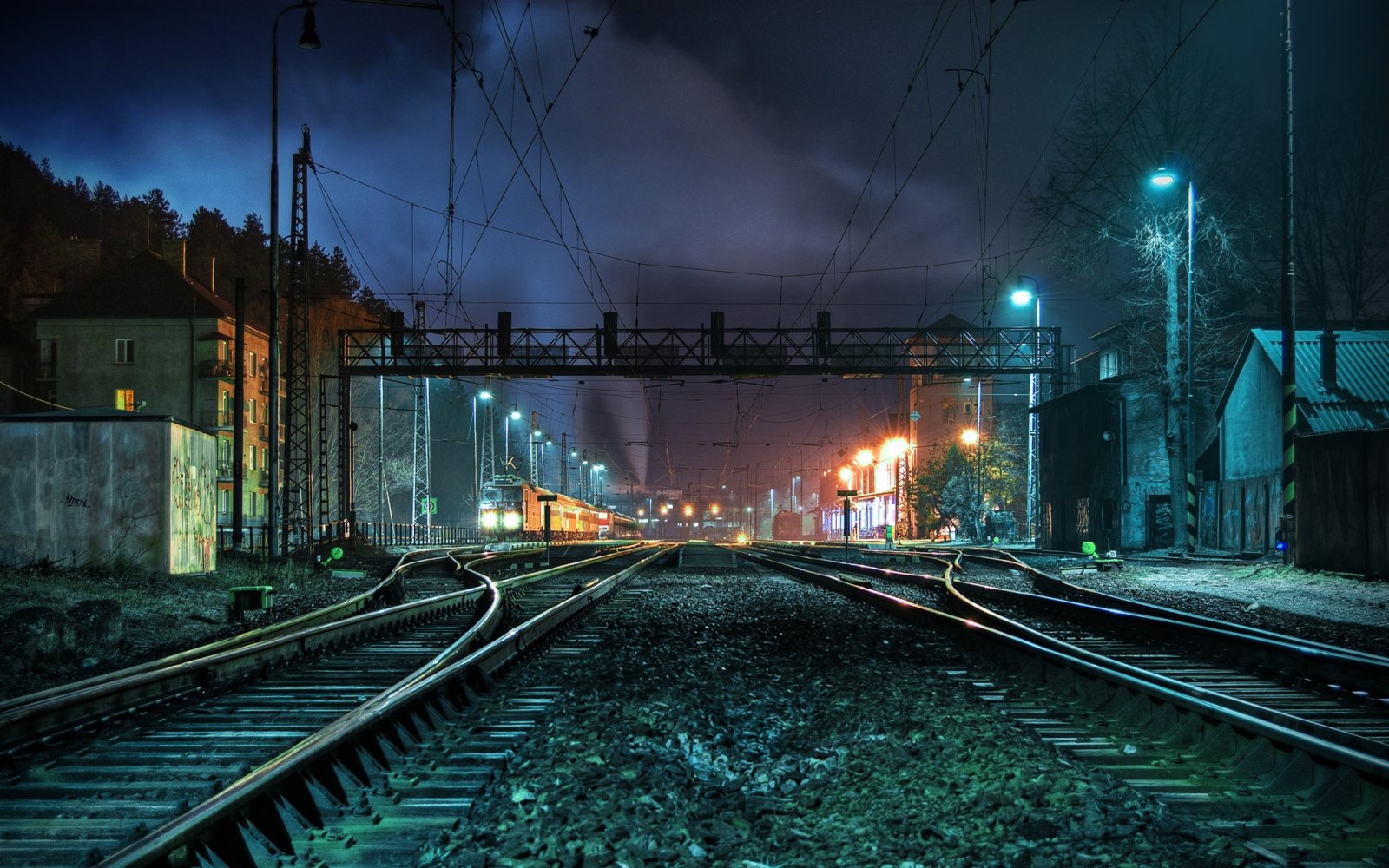 RElaxing-railroad-track-wallpapers-8.jpg