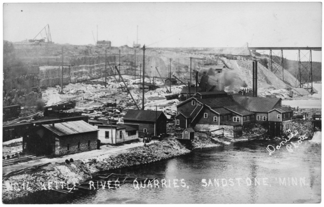Sandstone quarry circ 1910.jpg