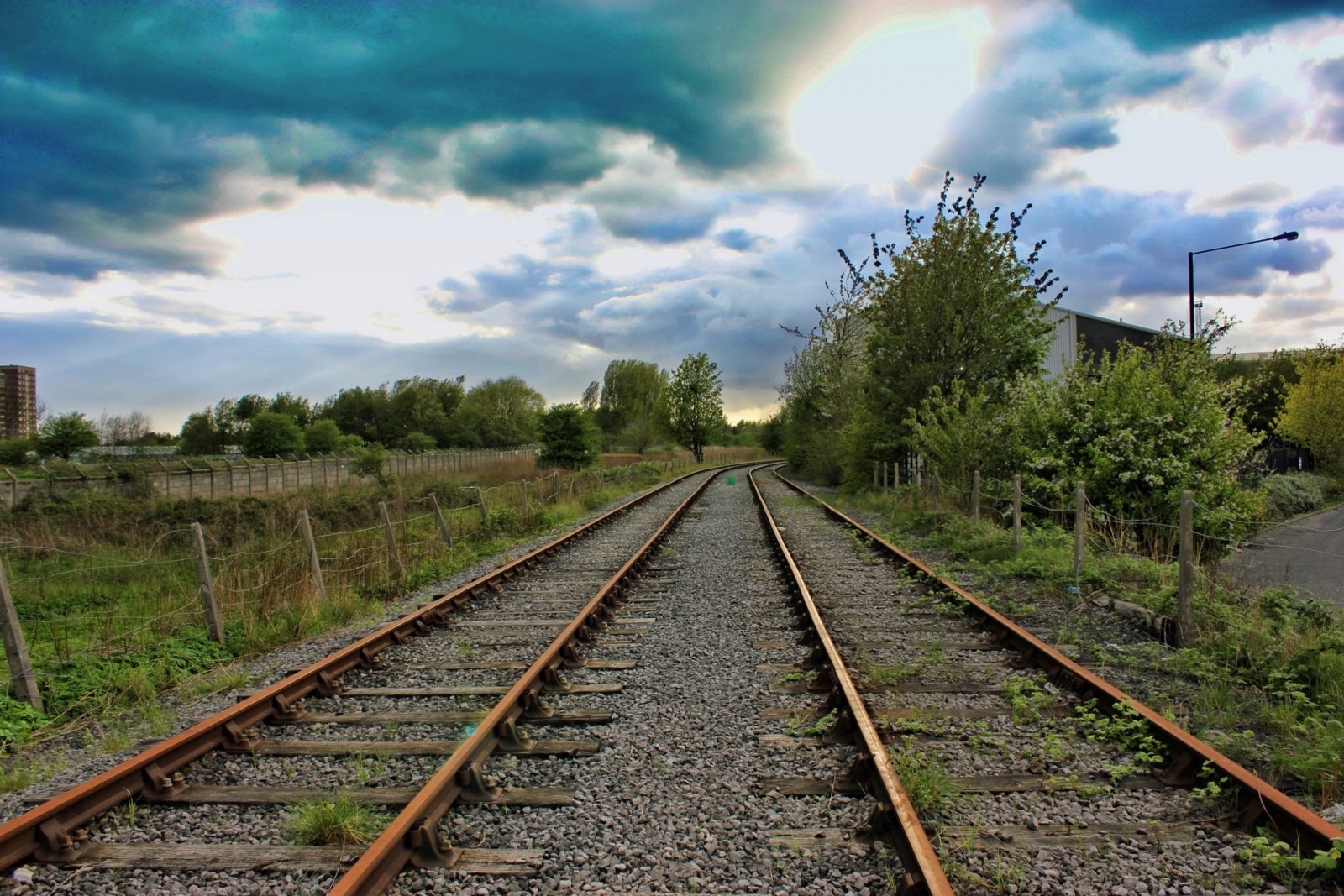 train-tracks-abandoned.jpg