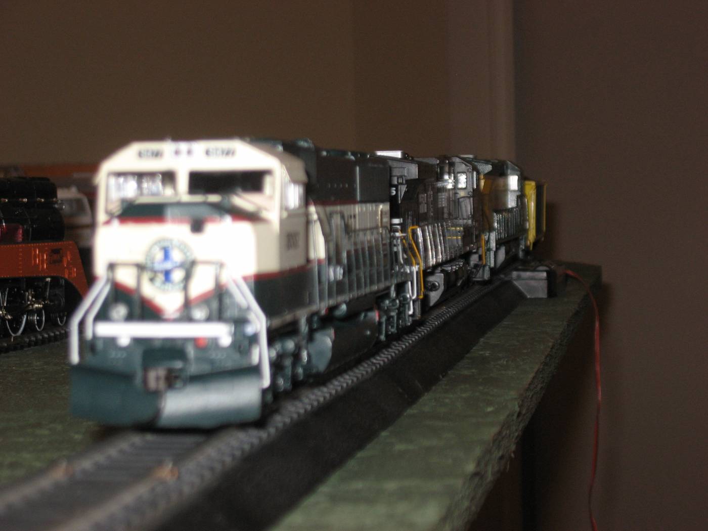 3 six-axle engines on a freight