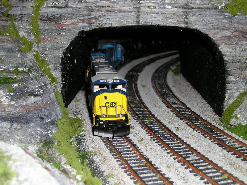 CSX 700 exits the Tunnel