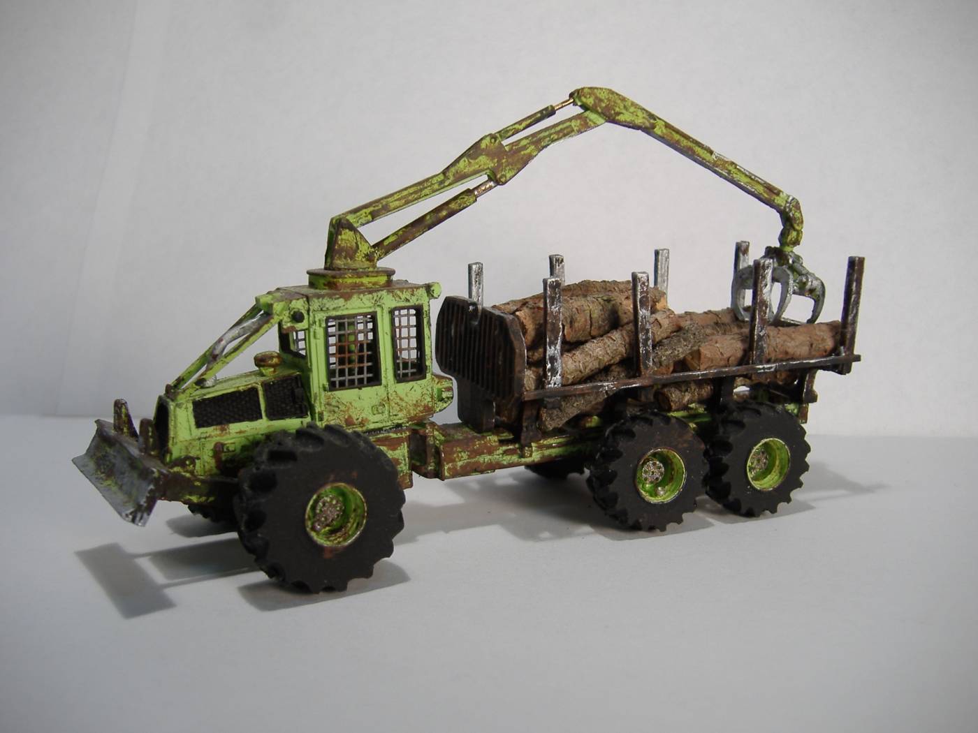 6 Wheel Pulpwood Forwarder