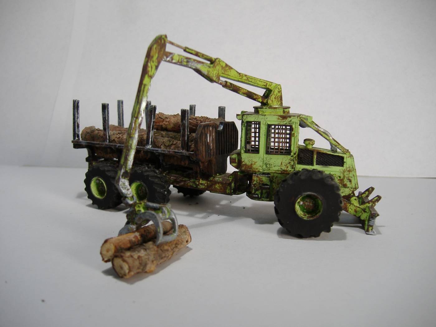 6 Wheel Pulpwood Forwarder