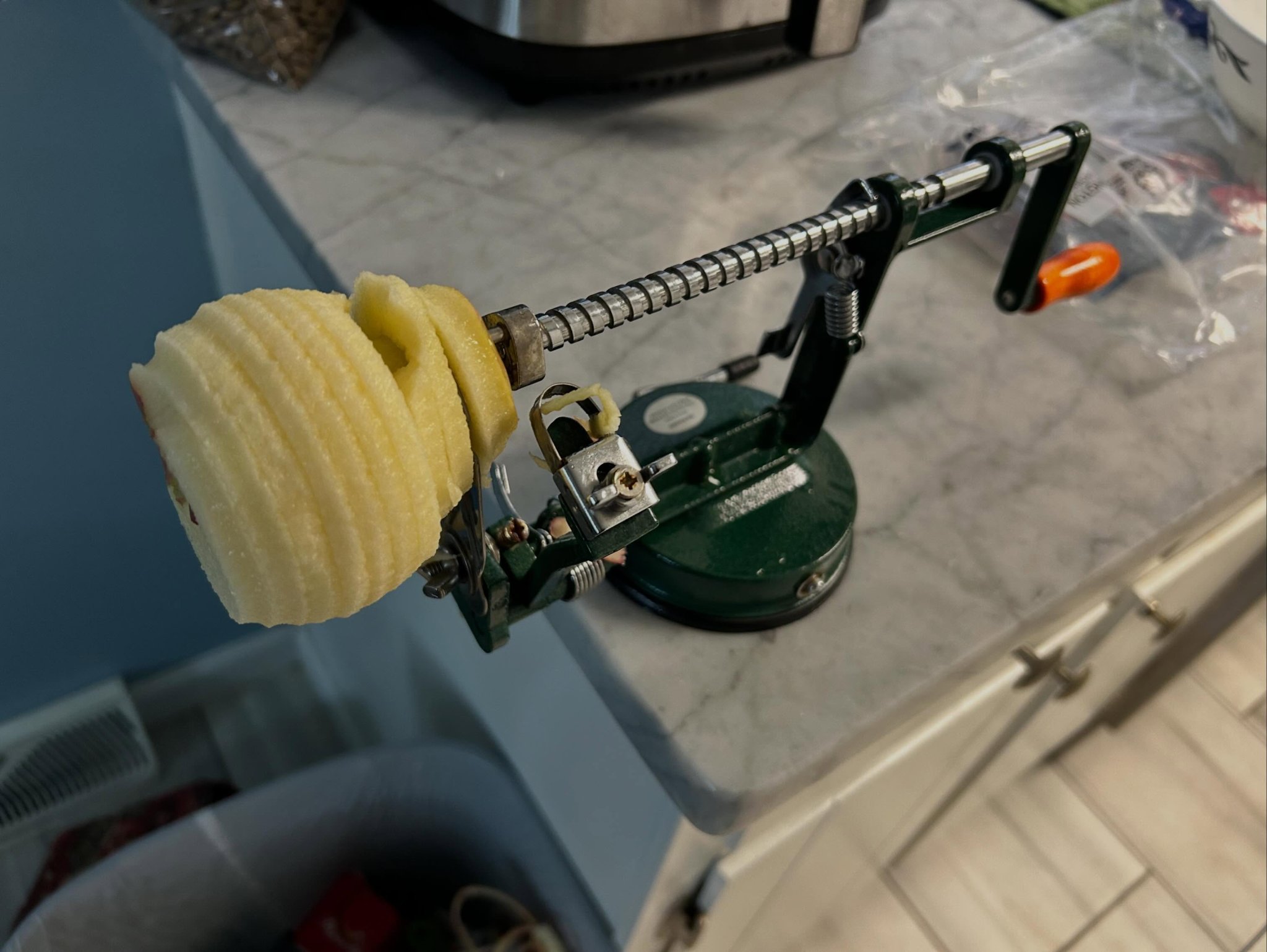 apple 3.jpg