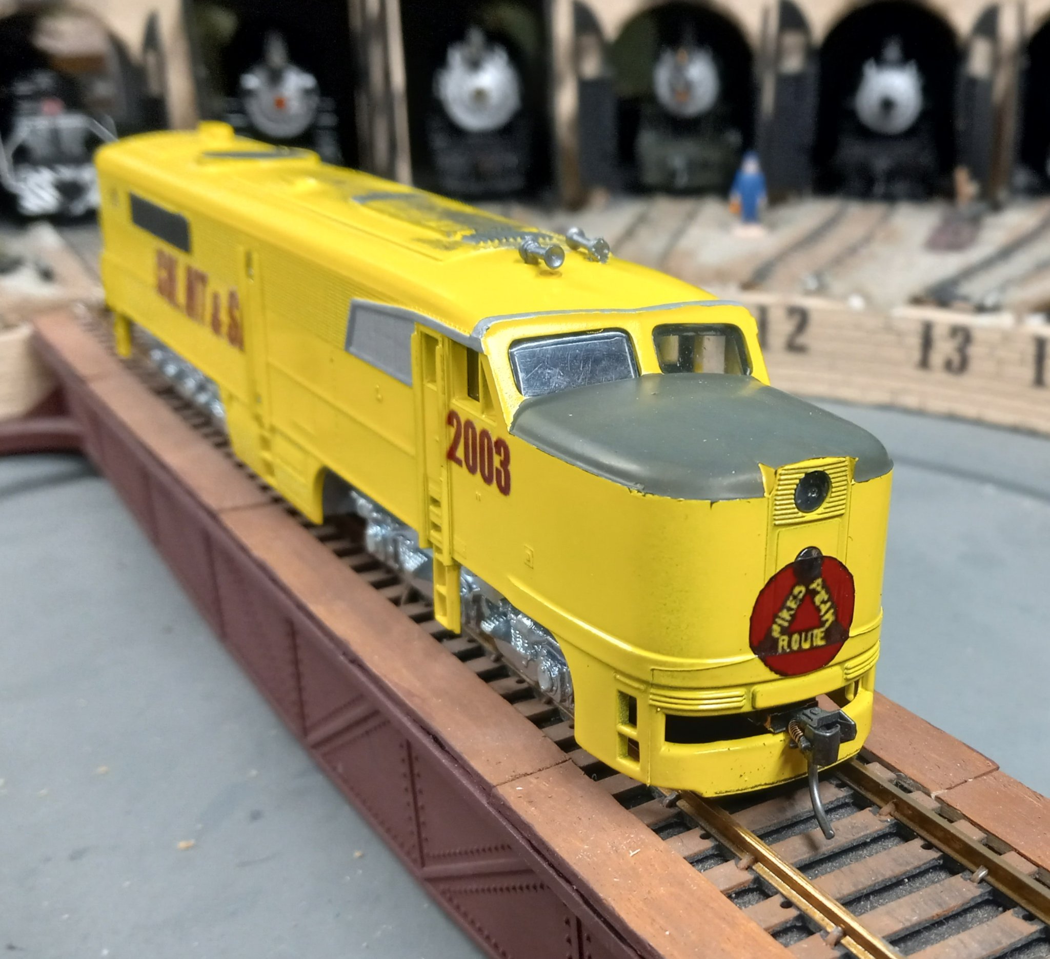 Athearn CM MT & SL 2003 (My model) (2).jpg