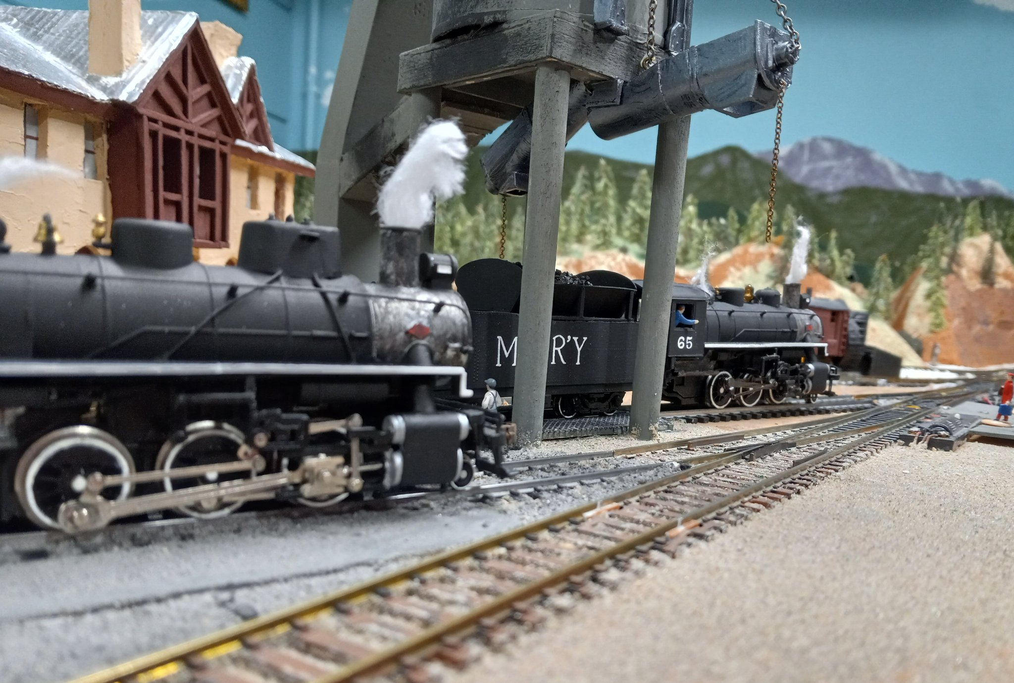 Bachmann Midland Terminal 64 and 65 (My model) (3).jpg
