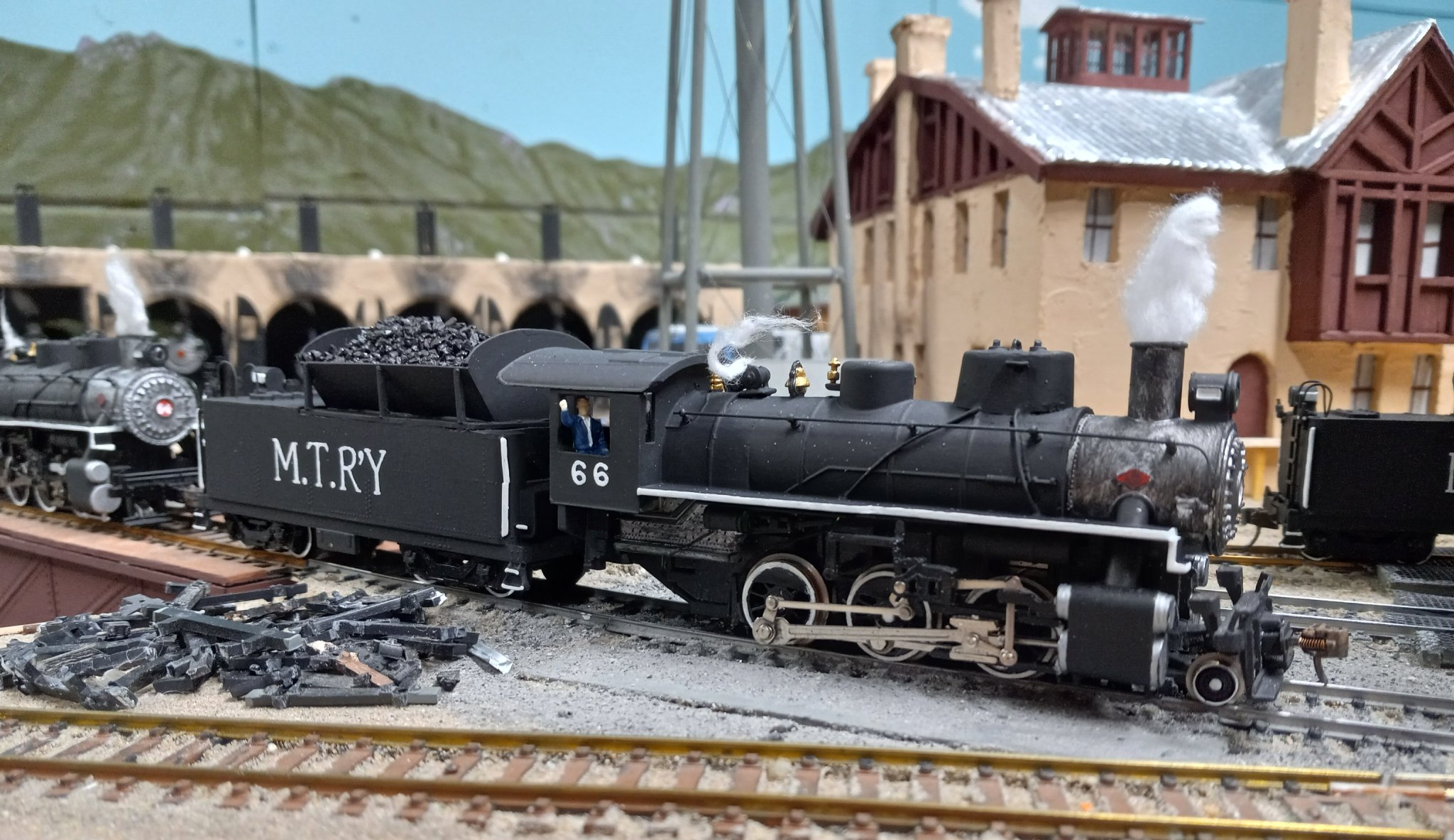 Bachmann Midland Terminal 66 (My model) (1).jpg