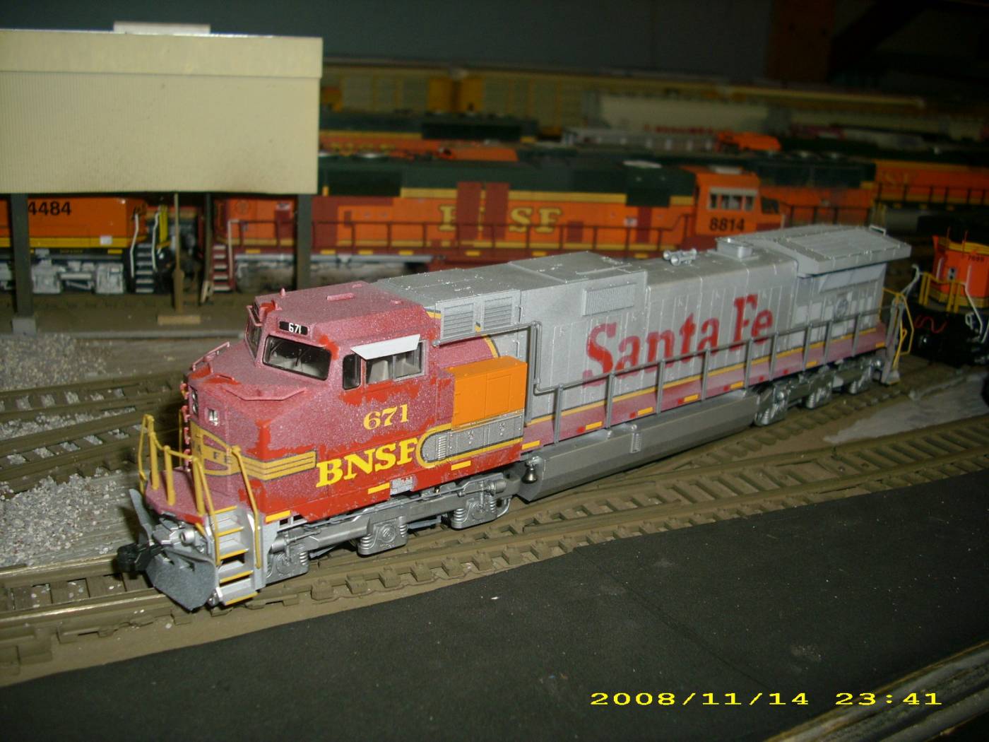 bnsf #671 dash9
