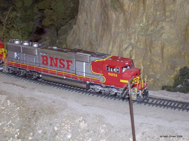 BNSF 8251