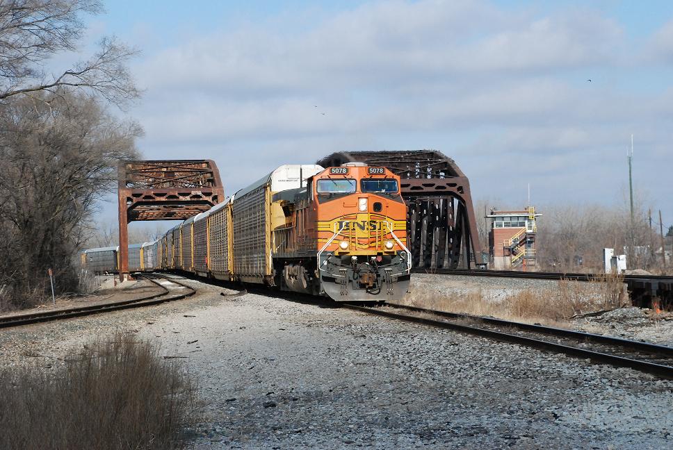 BNSF C44-9W #5078 at CN Junction Blue Island IL