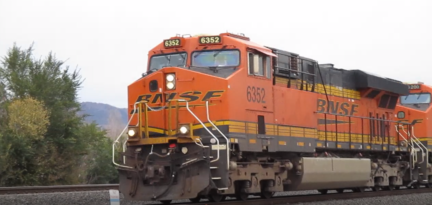 BNSF locos (My photos) (1).png