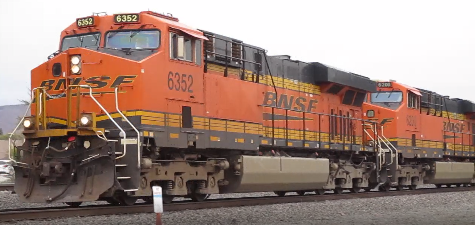BNSF locos (My photos) (2).png