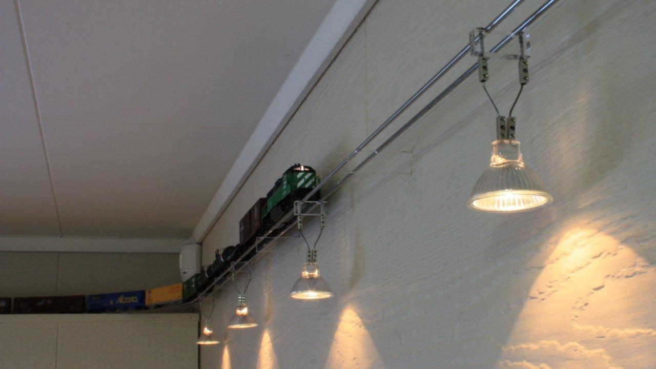 Ceiling Train