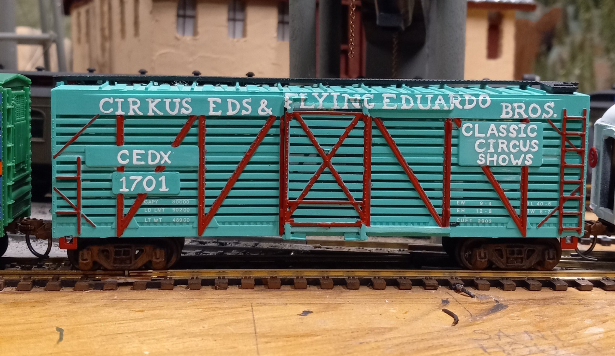 Cirkus Eds and Flying Eduardo Bros. cars (My models) (19).jpg