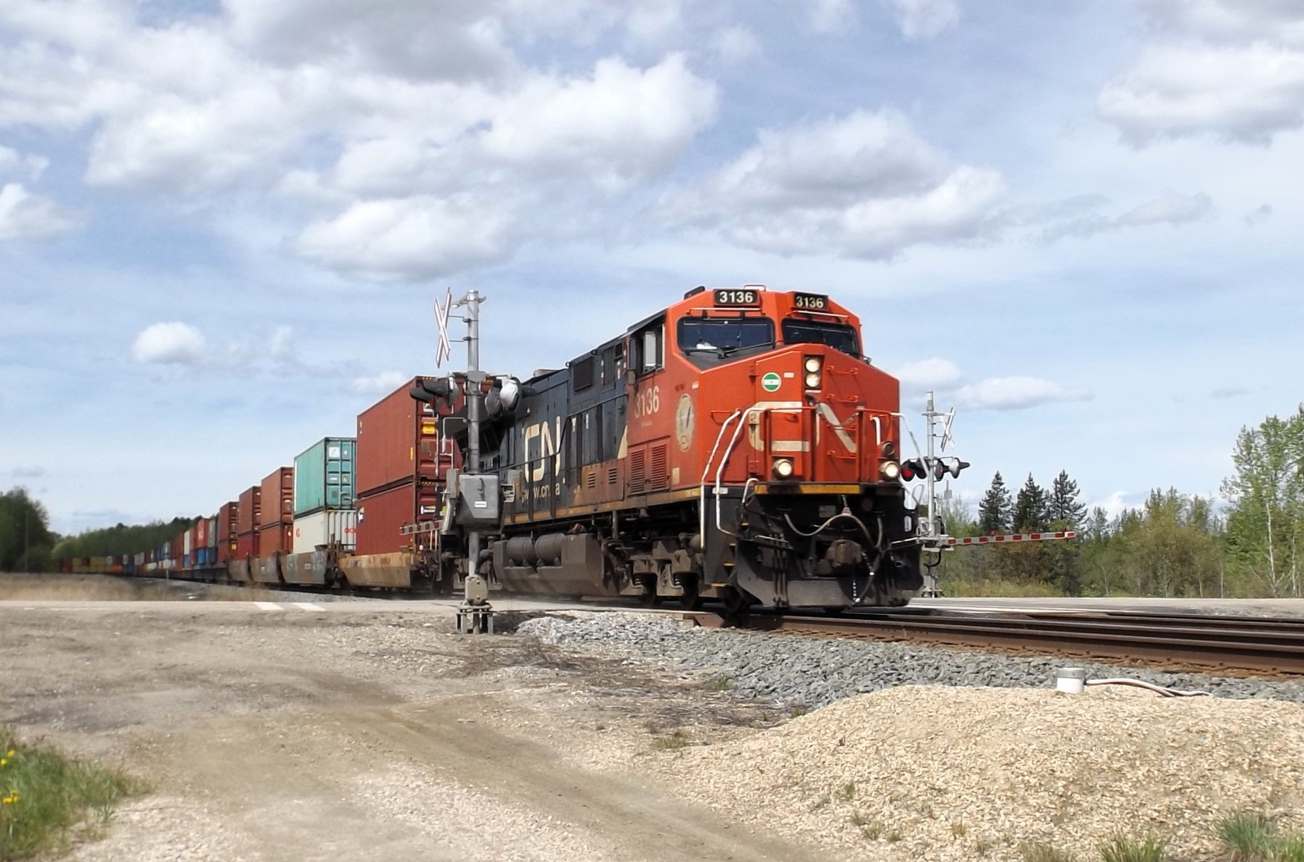 CN 3136_ES44AC_MacKay_05-27-2024.JPG