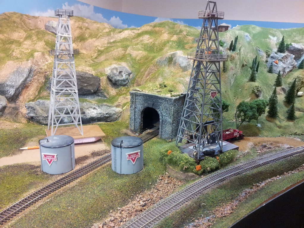 Colorado & Santa Fe Layout inches along