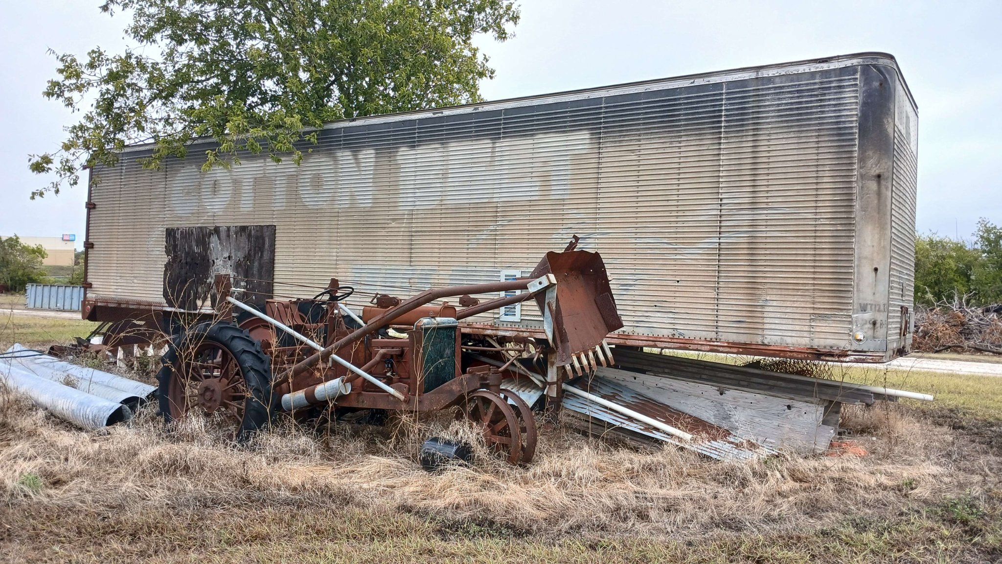 cotton_belt_trailer.jpg