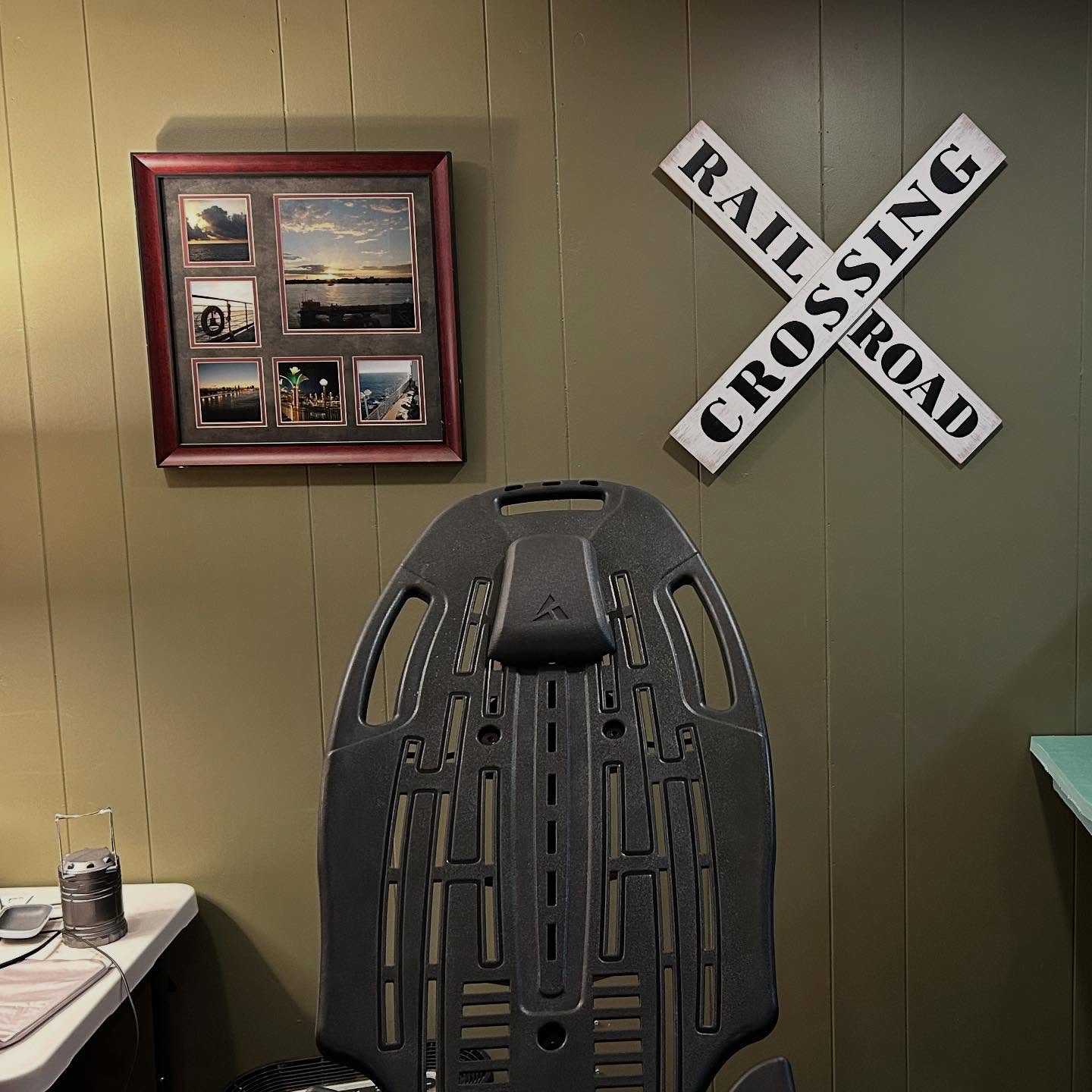 crossbuck.jpg