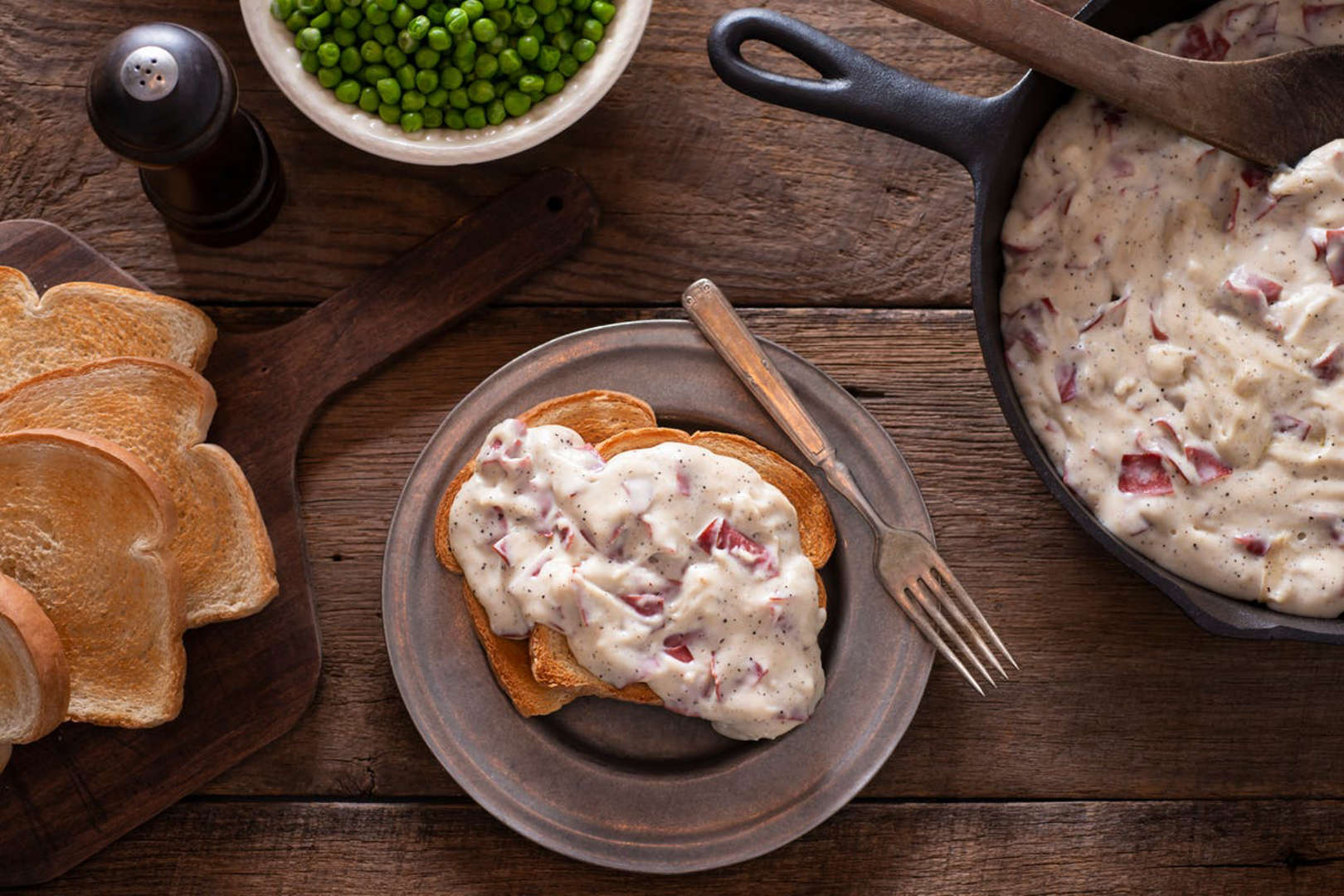 DINER_CHIPPED_BEEF ON_TOAST.jpg