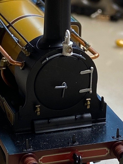 E1 WITH LAMP.jpg