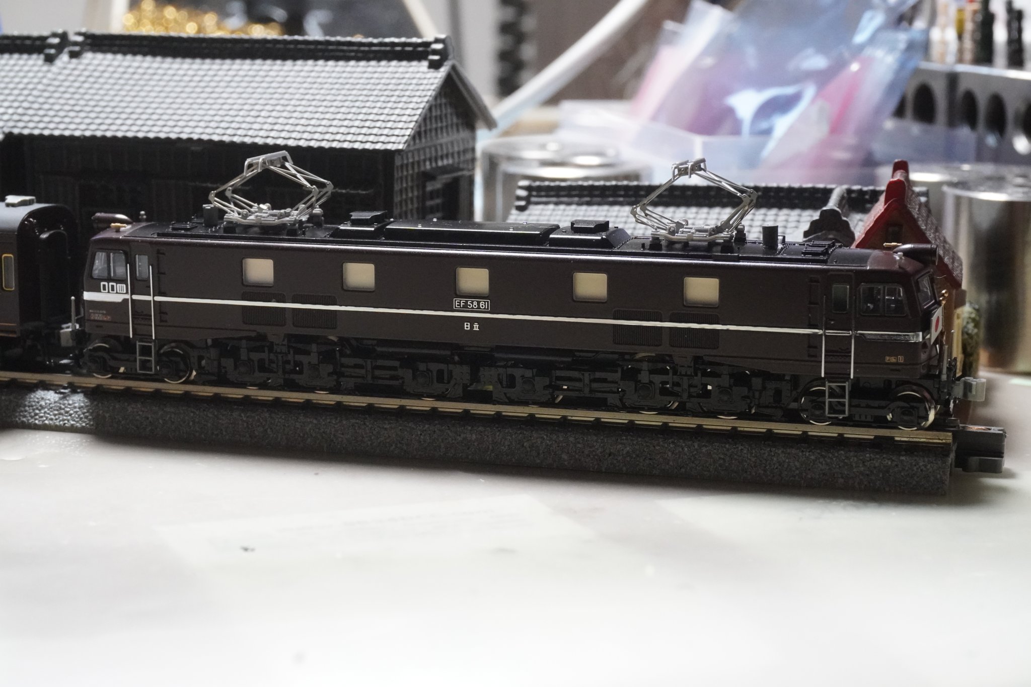 EF58 61 RIGHT.JPG