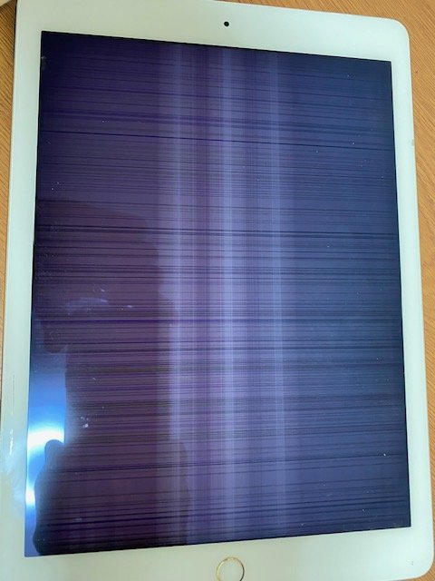 F SCREEN.jpeg