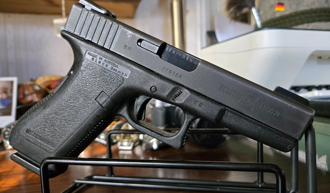 Glock005.jpg