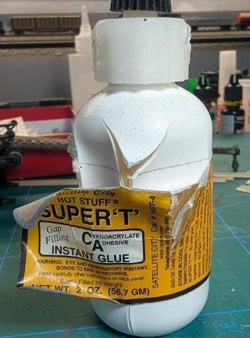 gluea.jpg