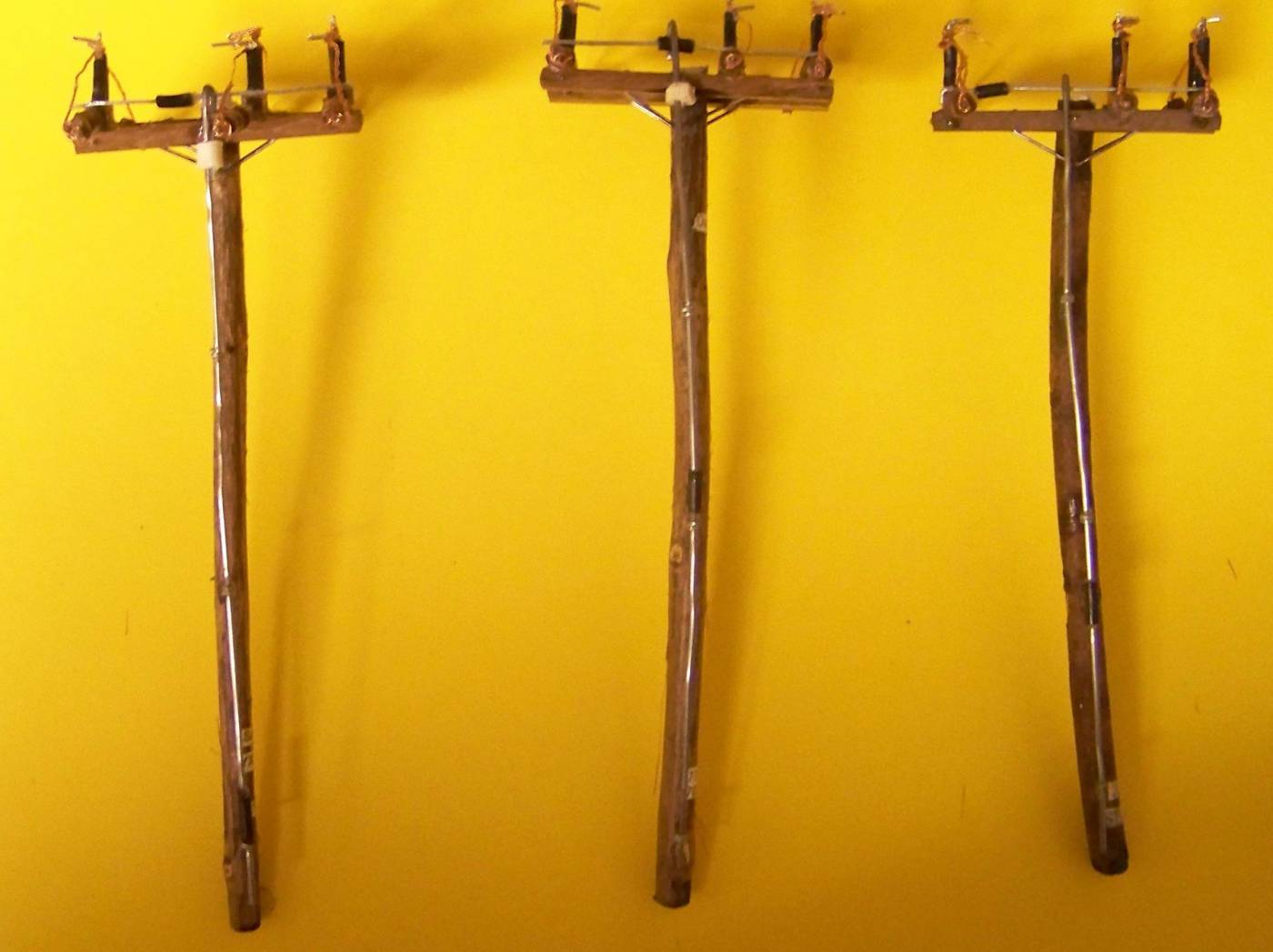 Ho Scale 1950s Era  "Gang Switch" Poles