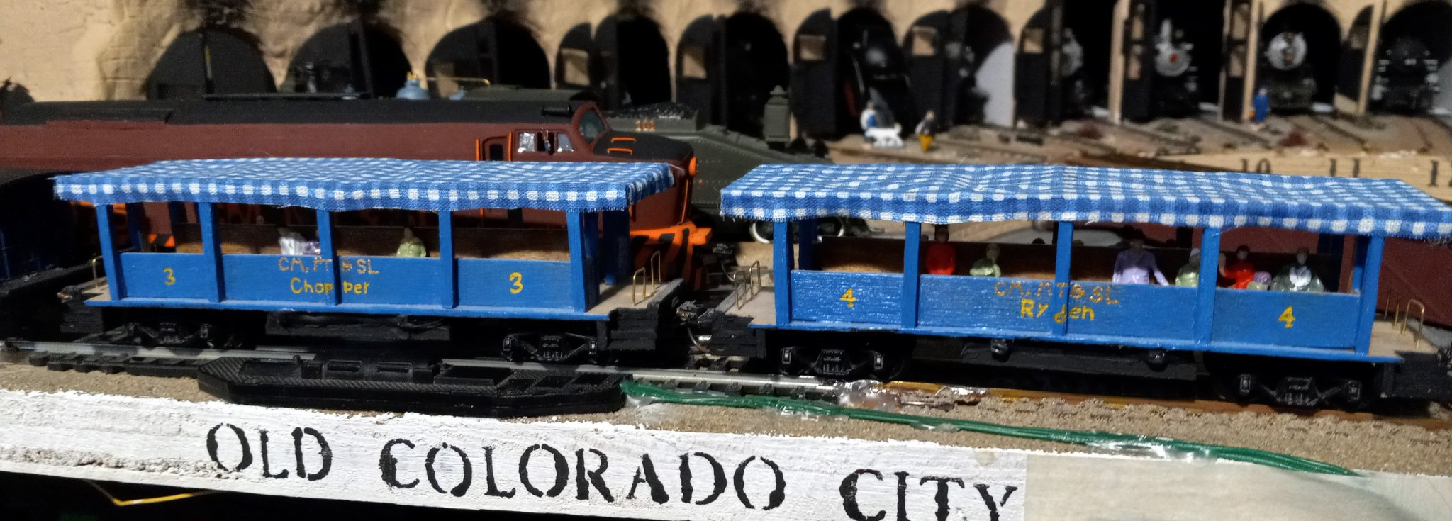 Home built excursion cars (my models) (6).jpg