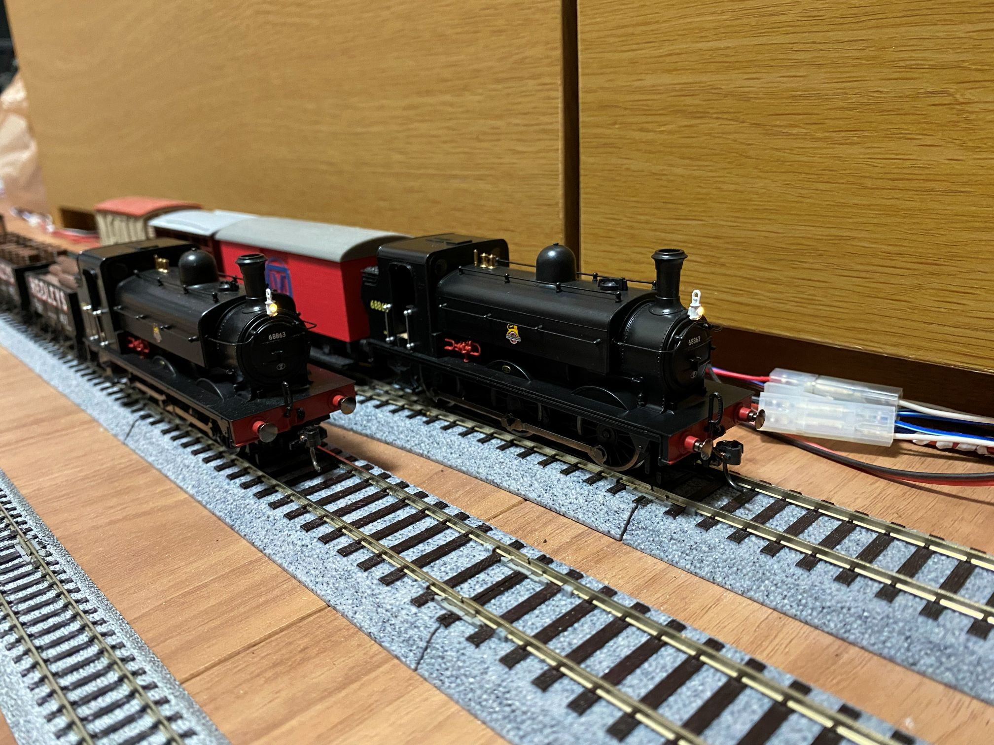 J52S IDLING.jpg