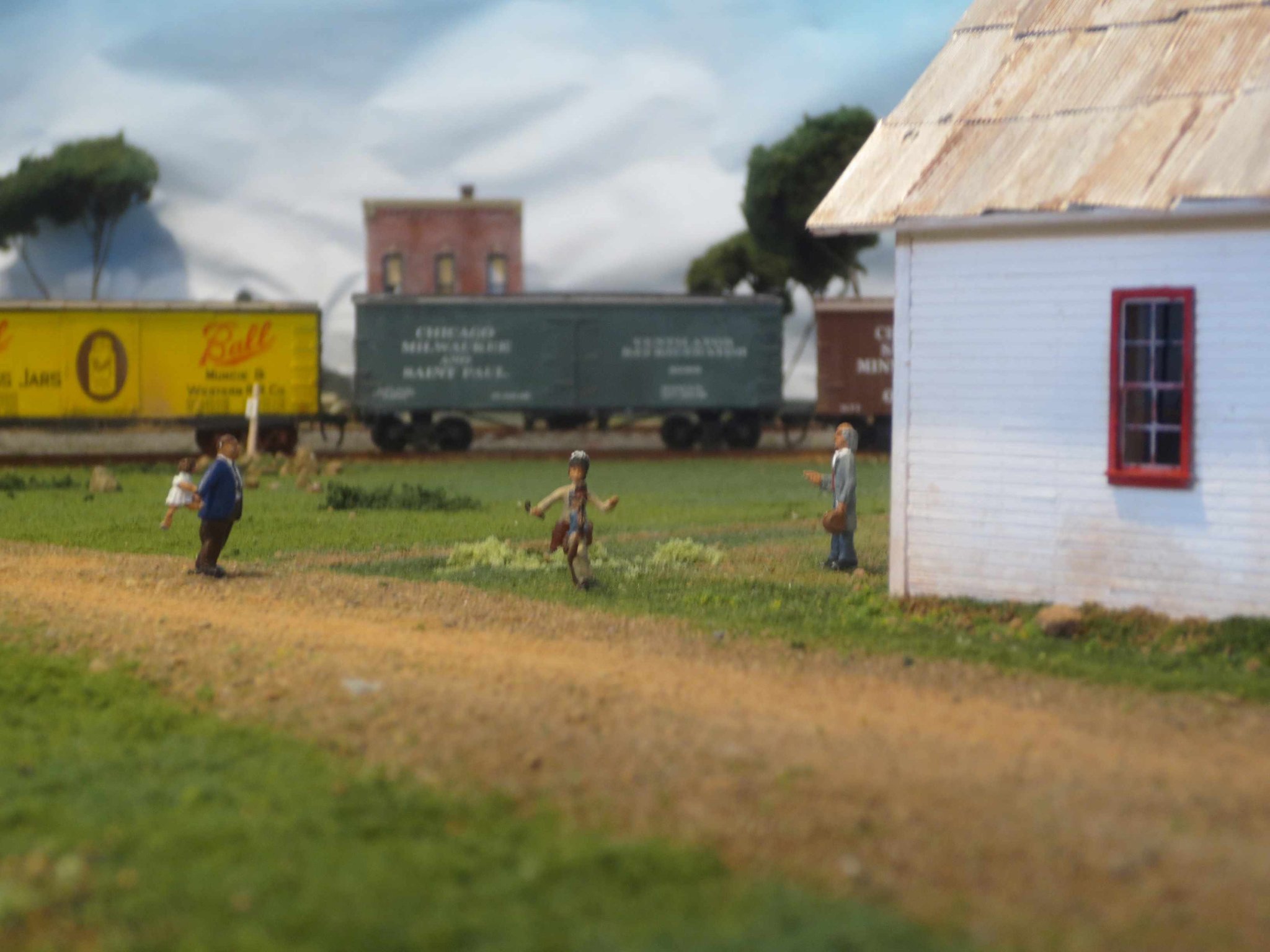 kids playing.JPG