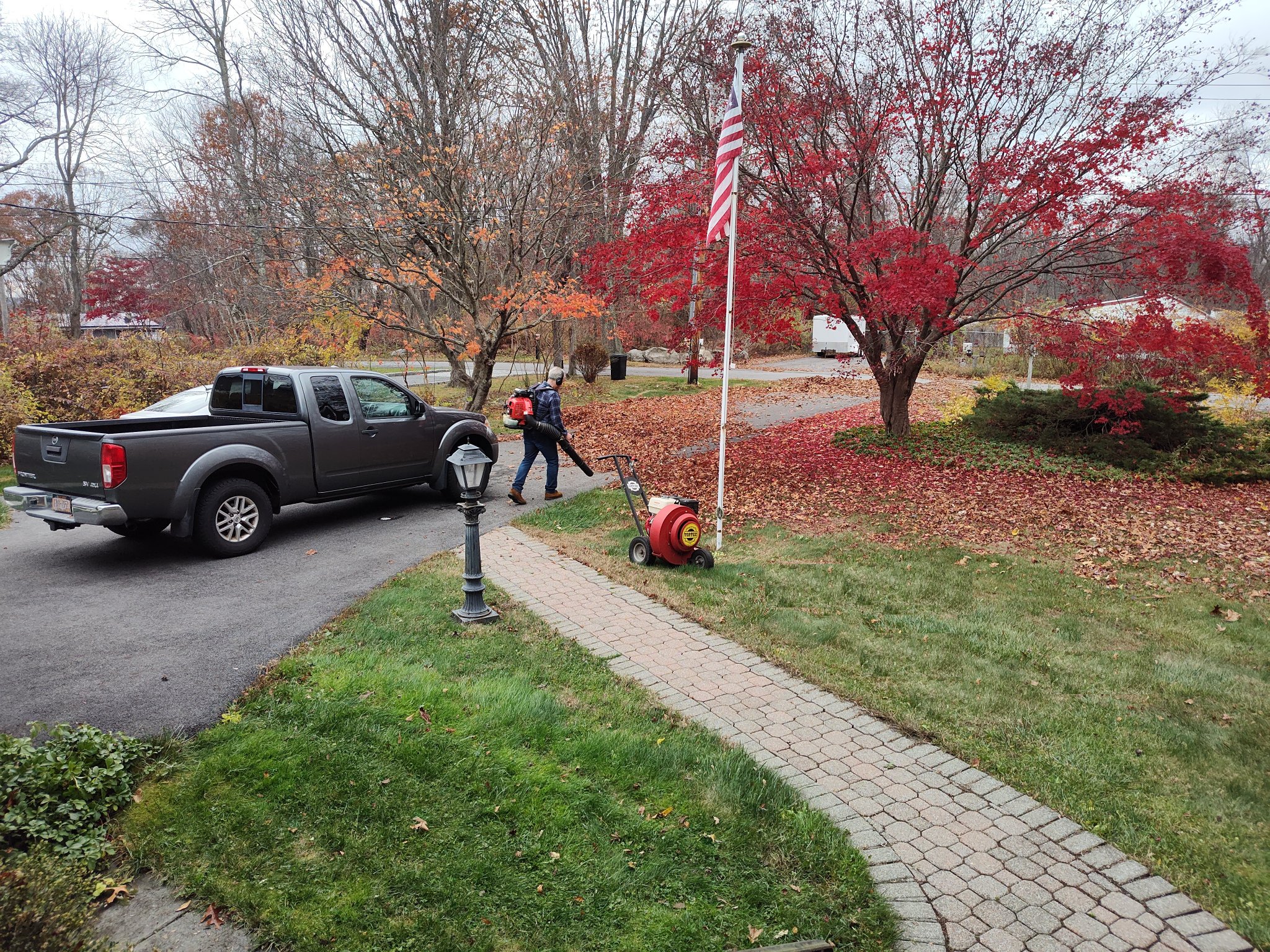 Leaf_Blower_01.jpg