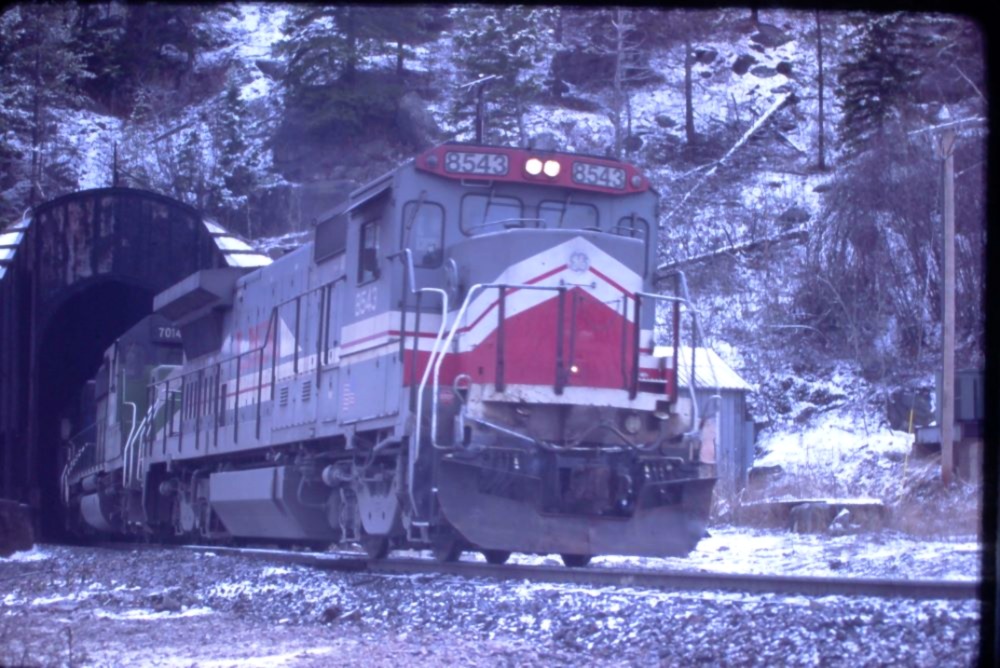 LMX8543.JPG