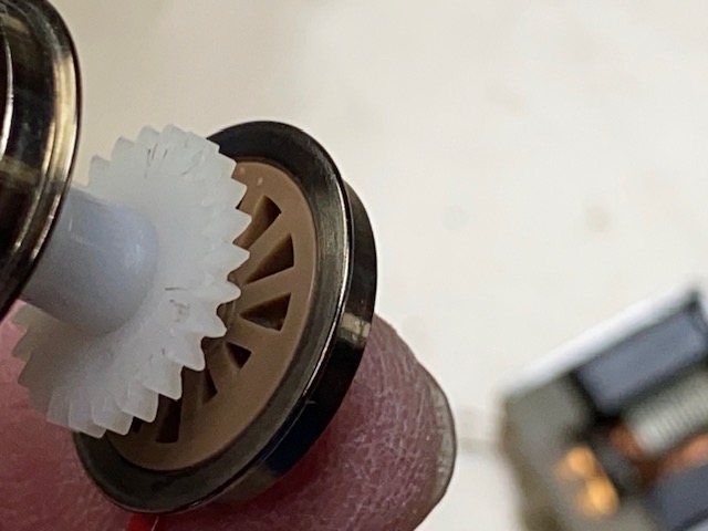 MAIN GEAR.jpg