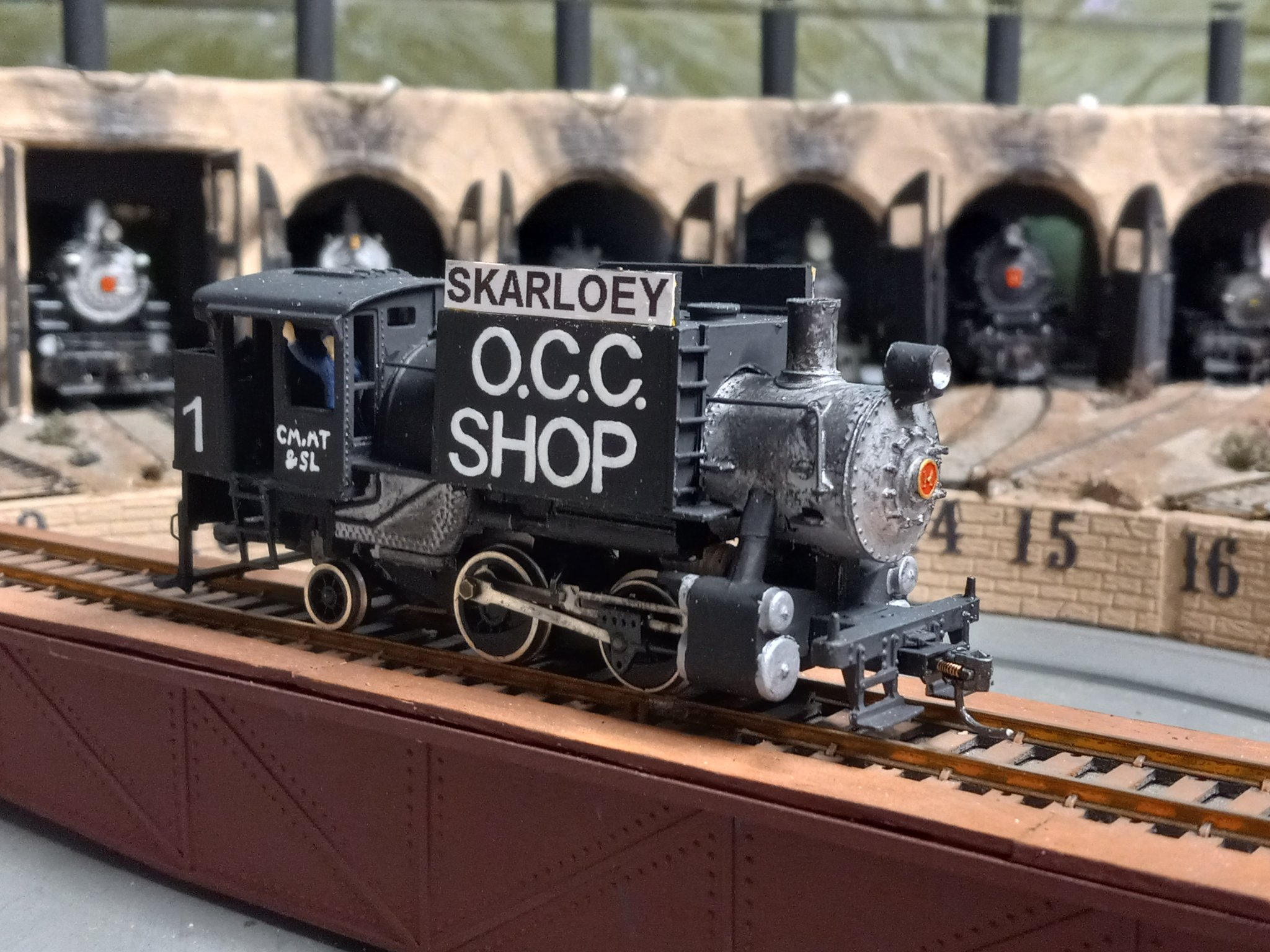 Mantua CM, MT & SL OCC Shop 1 Skarloey (My model) (12).jpg