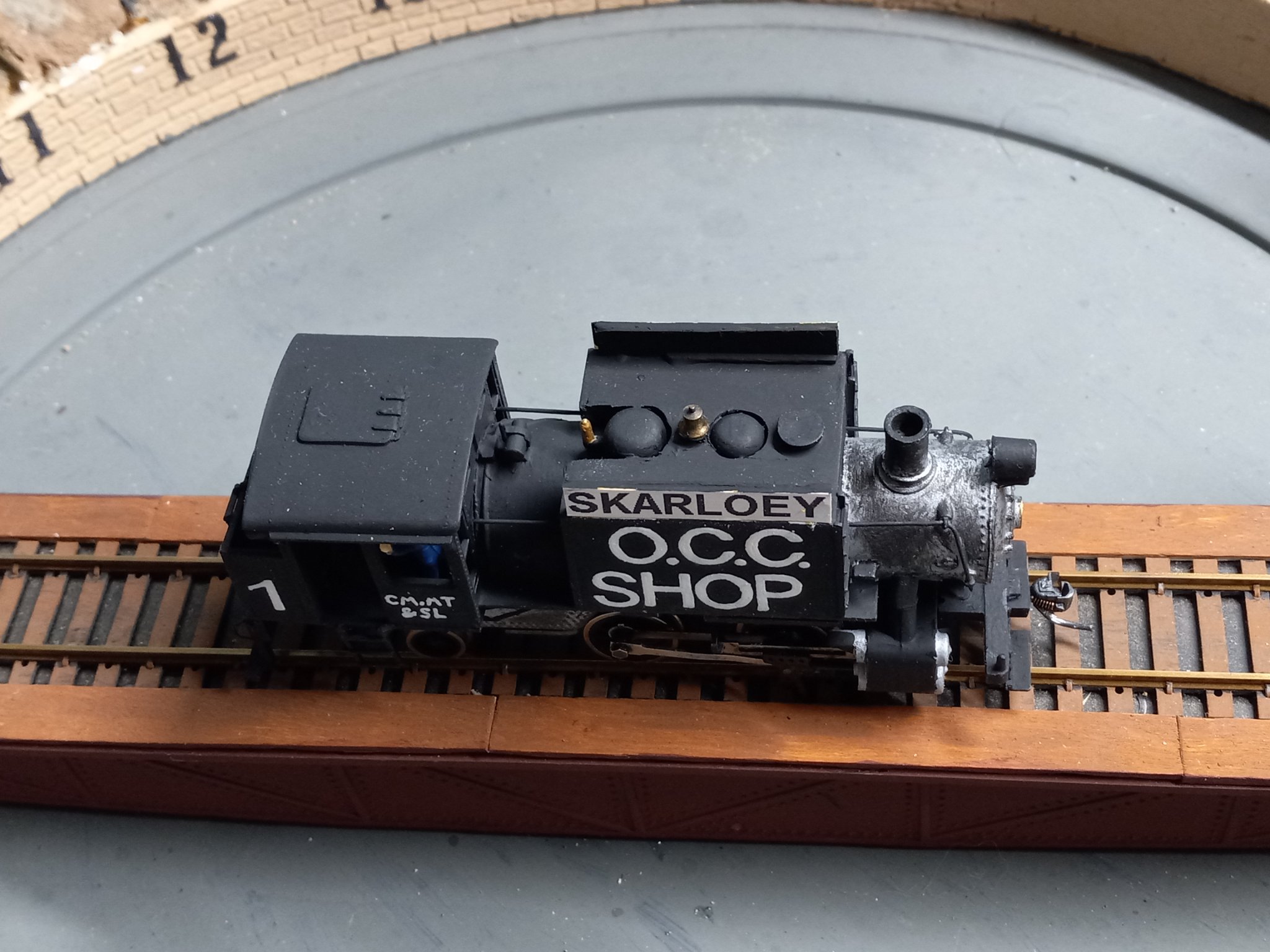 Mantua CM, MT & SL OCC Shop 1 Skarloey (My model) (13).jpg