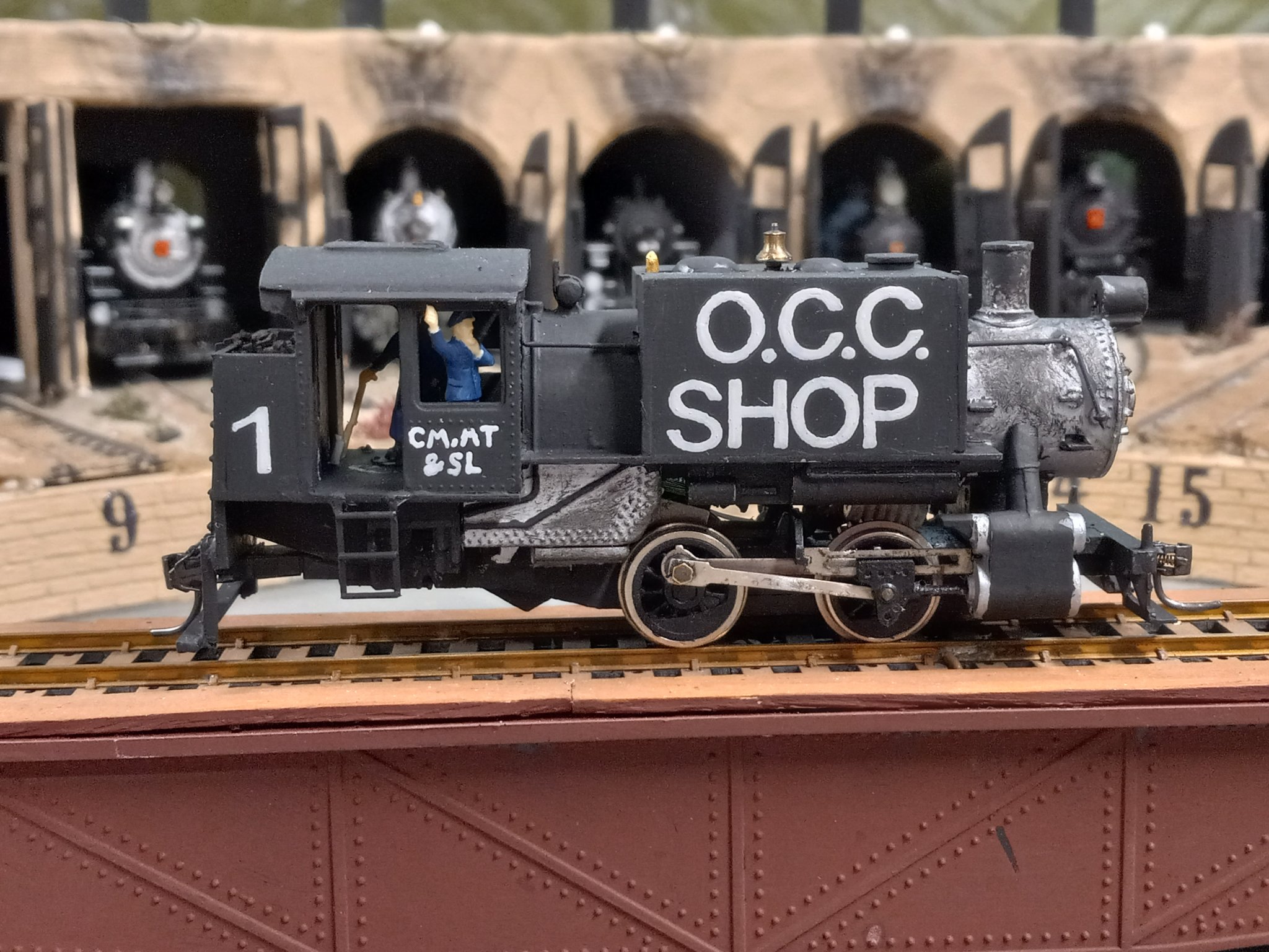 Mantua CM, MT & SL OCC Shop 1 Skarloey (My model) (4).jpg
