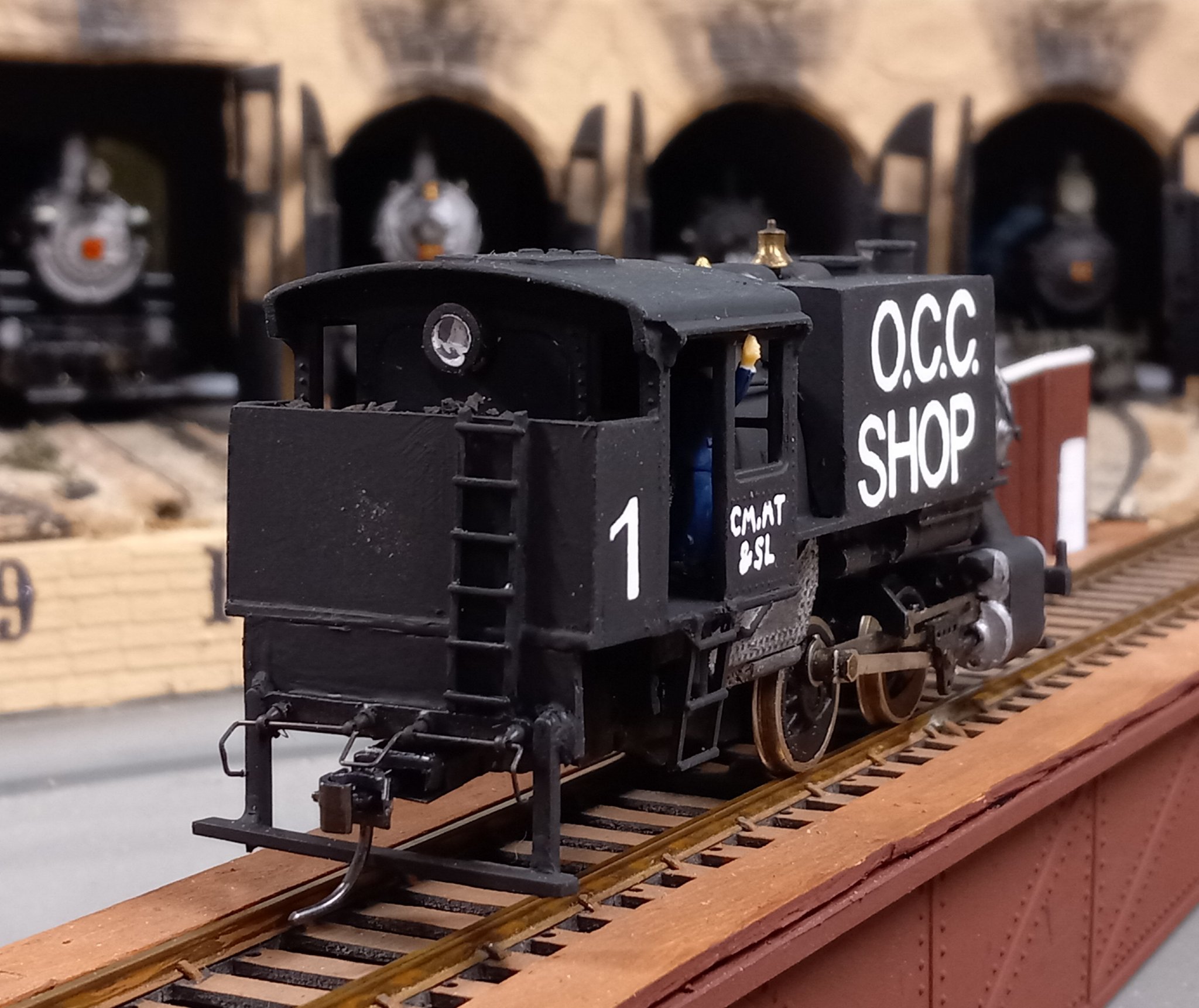 Mantua CM, MT & SL OCC Shop 1 Skarloey (My model) (5).jpg