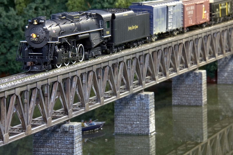 Murphy's S/B Train at Bridgeport.